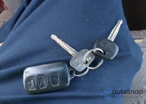 2004 Toyota Sequoia Sr5 V8 из США, поврежденный, VIN 5TDZT34A54S230669